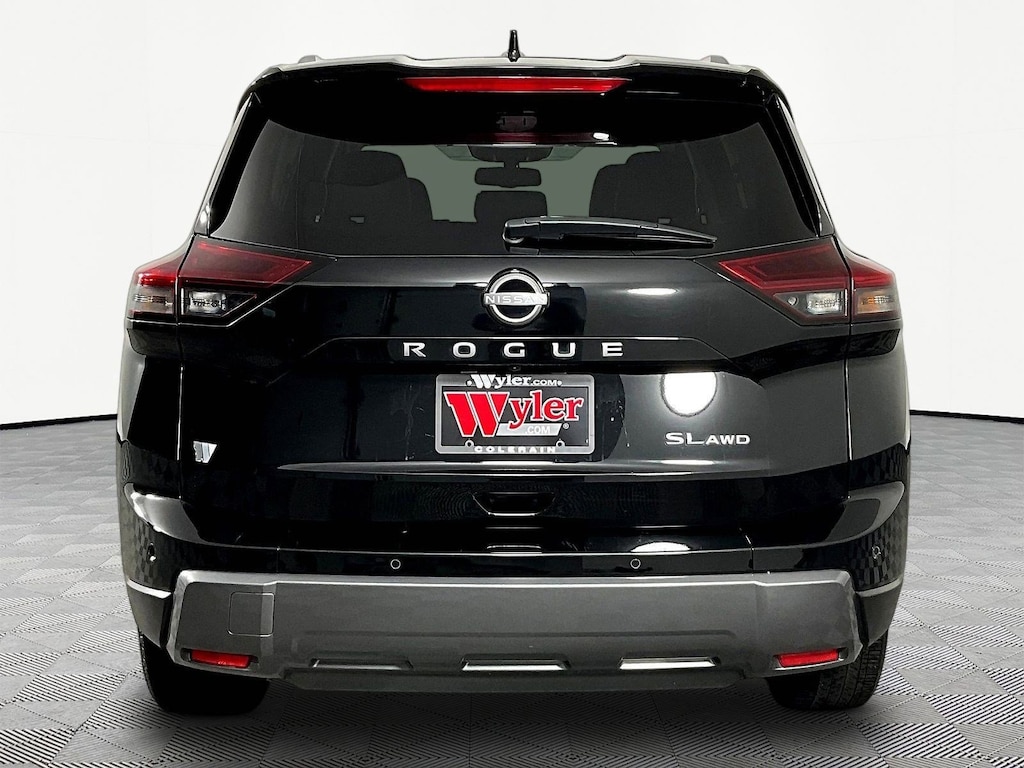 Used 2026 Nissan Rogue SL SUV