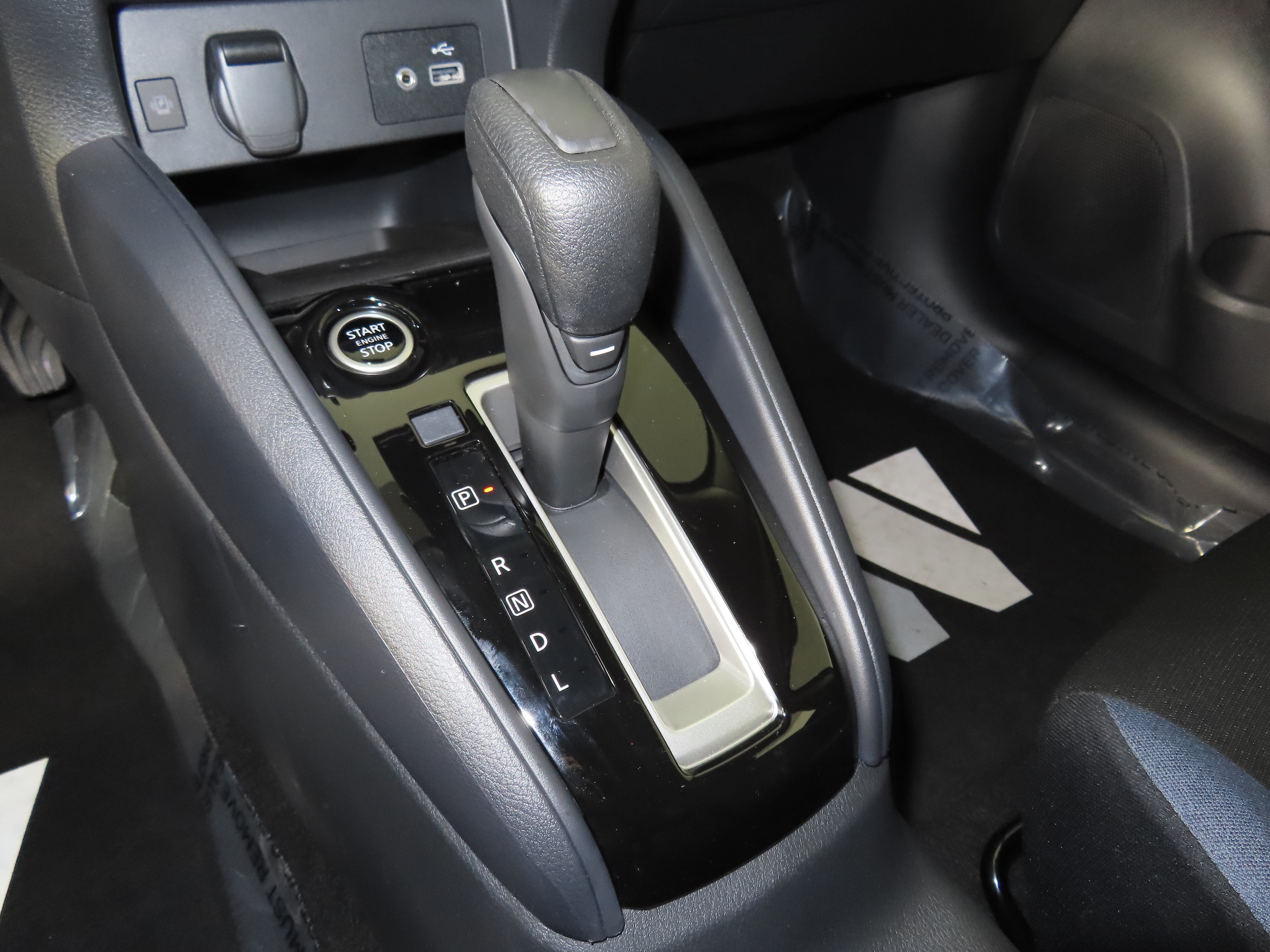 2025 Nissan Versa Sedan SV - Photo 21