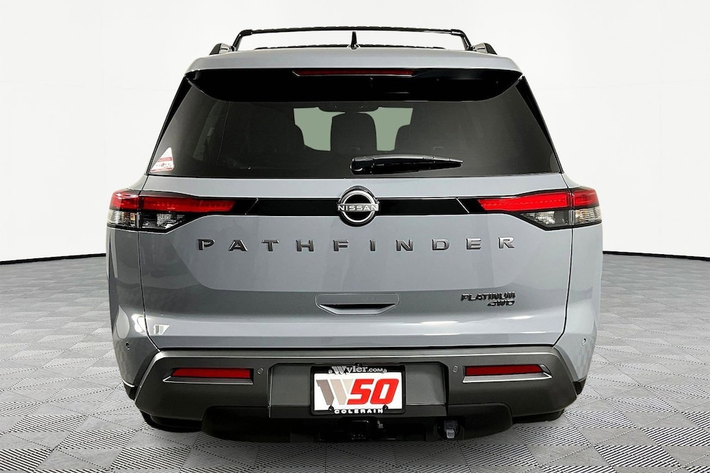 New 2026 Nissan Pathfinder Platinum SUV