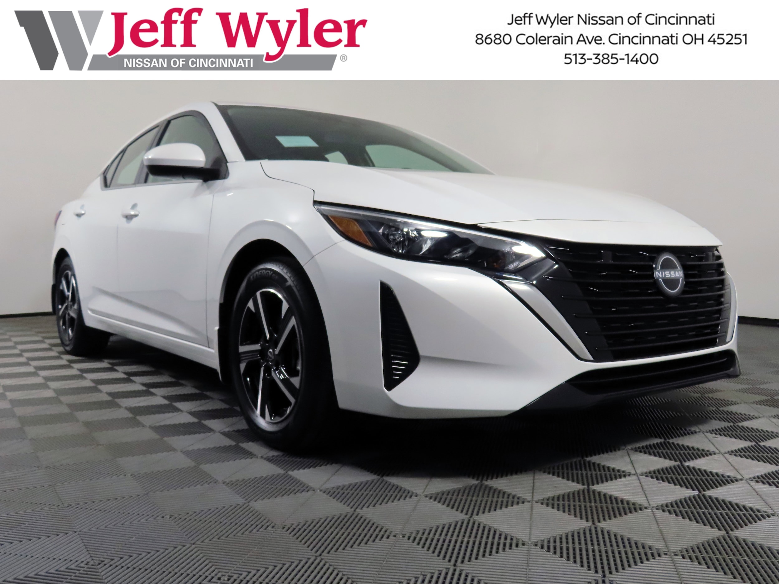 2025 Nissan Sentra SV's photo