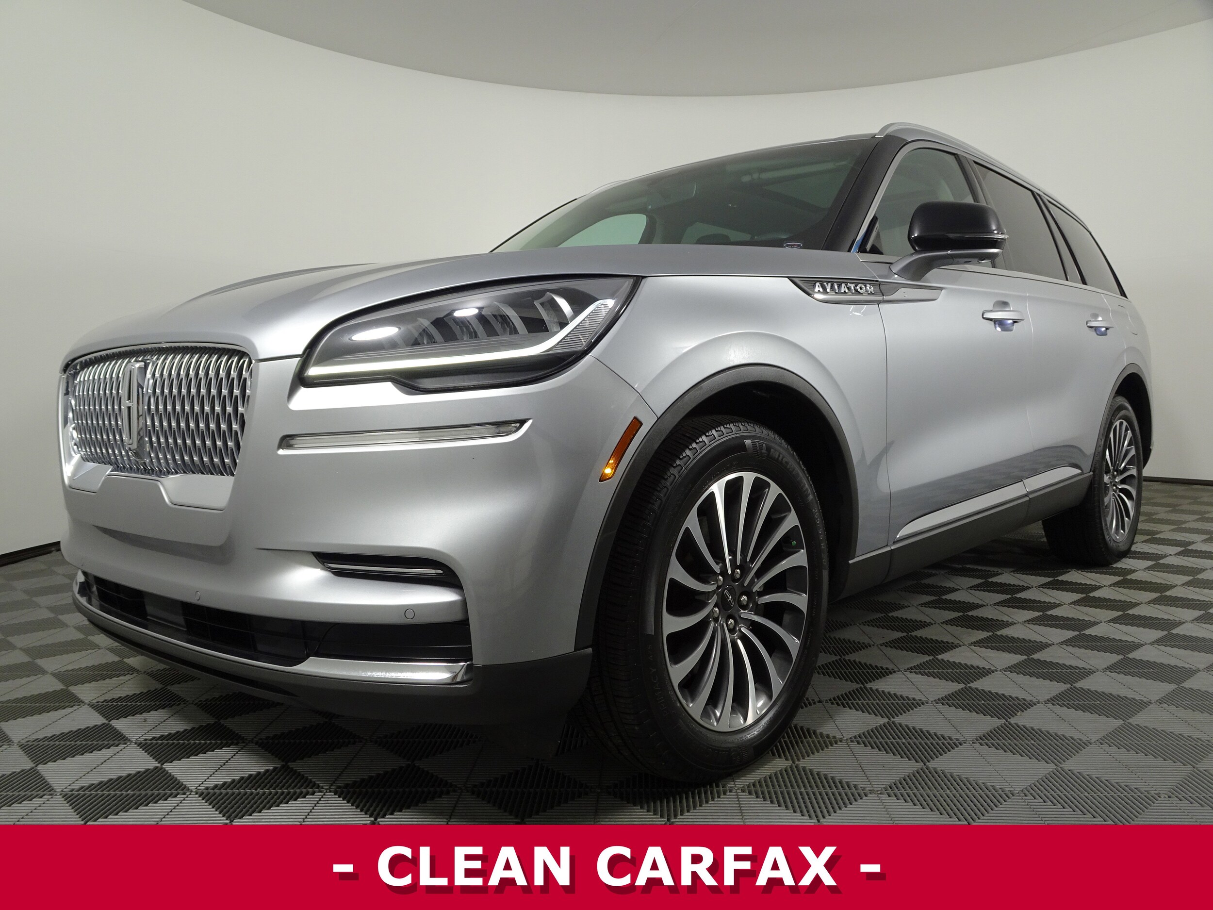 2023 Lincoln Aviator Reserve photo 2