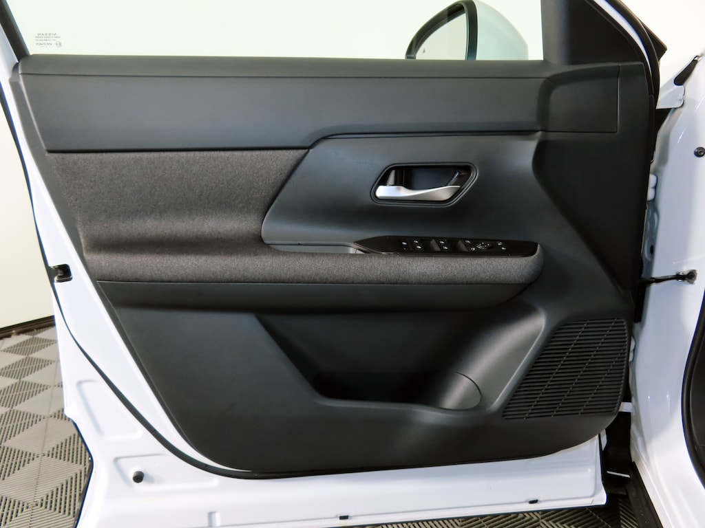 Certified 2025 Nissan Kicks SV SUV