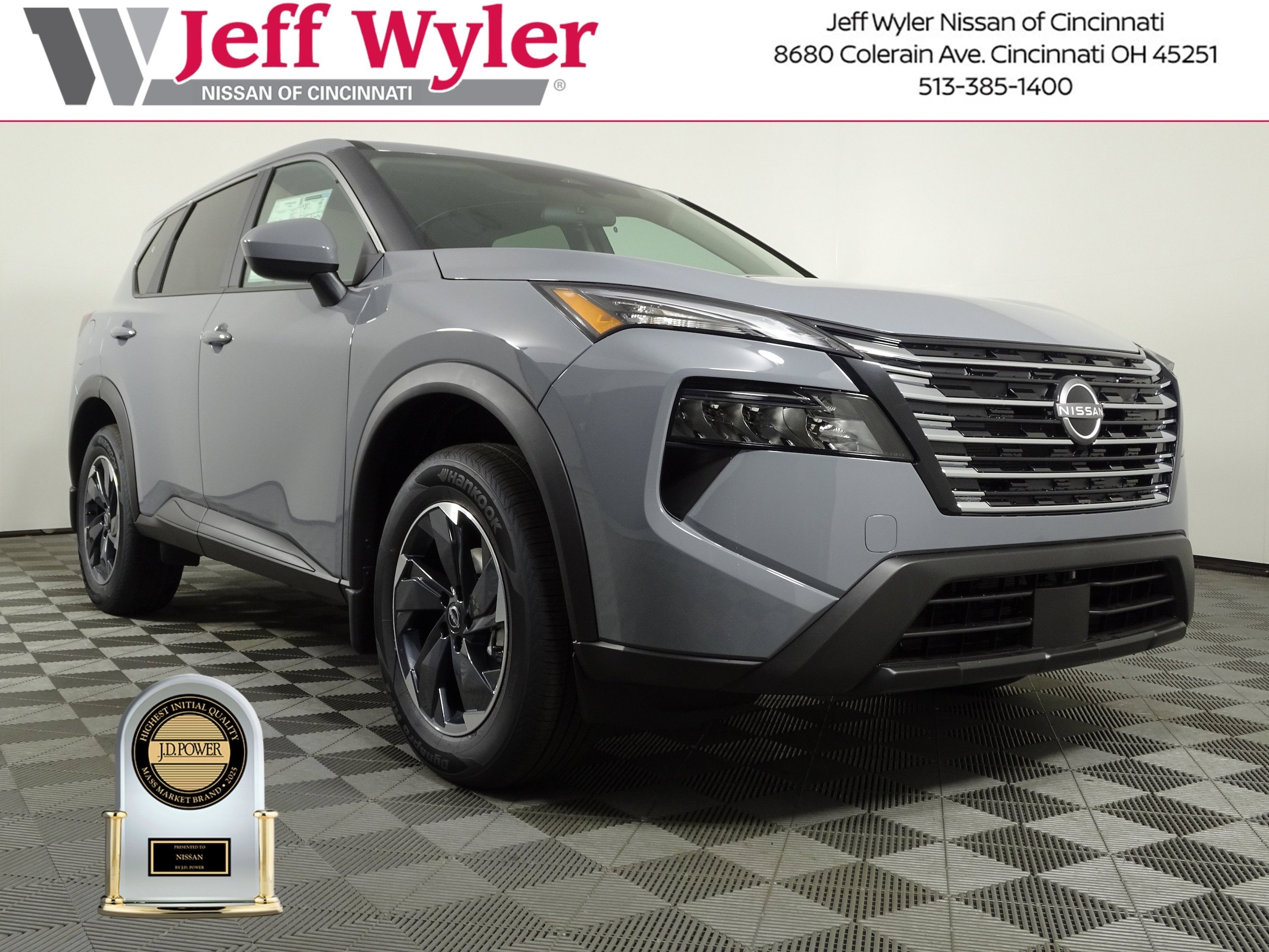 2026 Nissan Rogue SV's photo