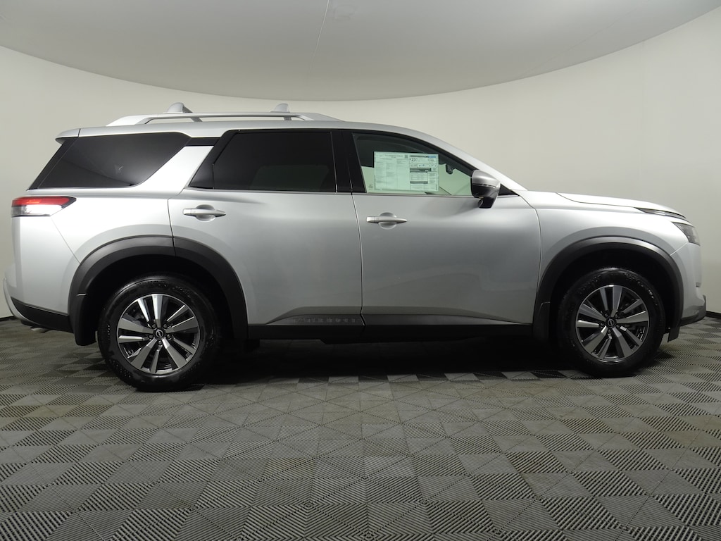 New 2025 Nissan Pathfinder SL SUV