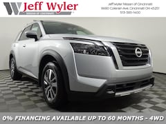 2025 Nissan Pathfinder SL SUV
