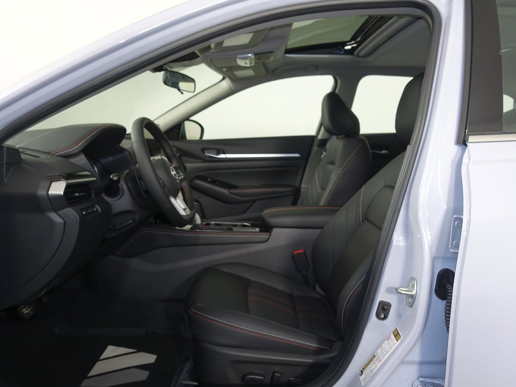 New 2025 Nissan Altima SR Sedan