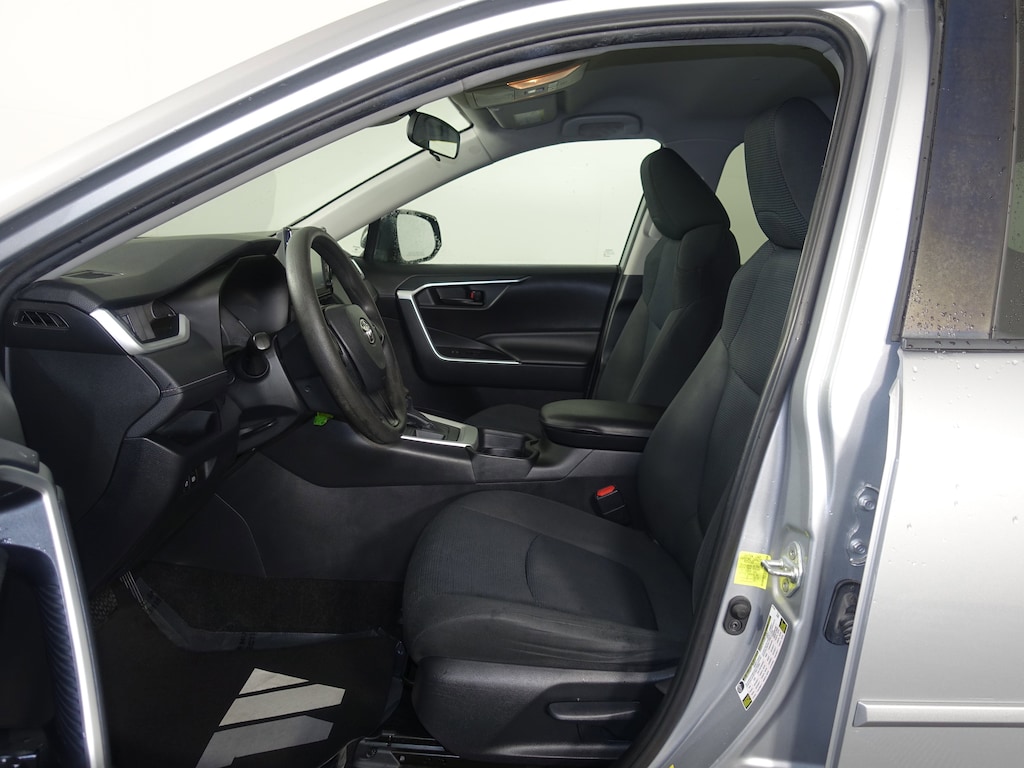 Used 2019 Toyota RAV4 LE SUV