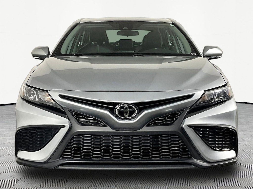 Used 2023 Toyota Camry SE Sedan