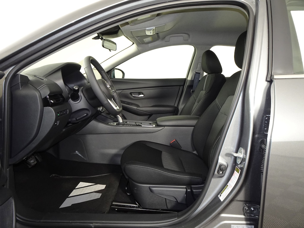 New 2025 Nissan Sentra SV Sedan