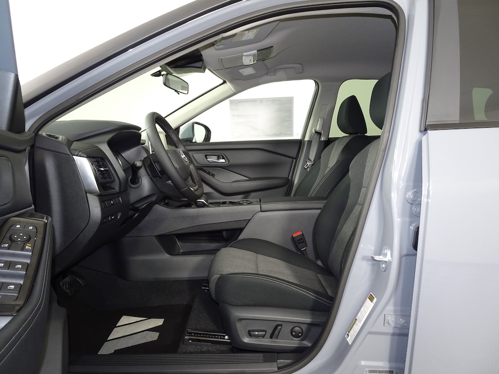 New 2026 Nissan Rogue SV SUV