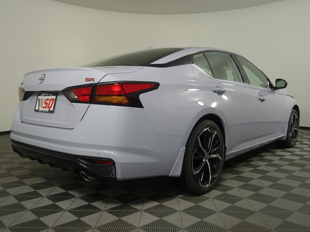 New 2025 Nissan Altima SR Sedan