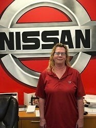 Staff member Lisa Glass from ID_5f3ebb4ab196