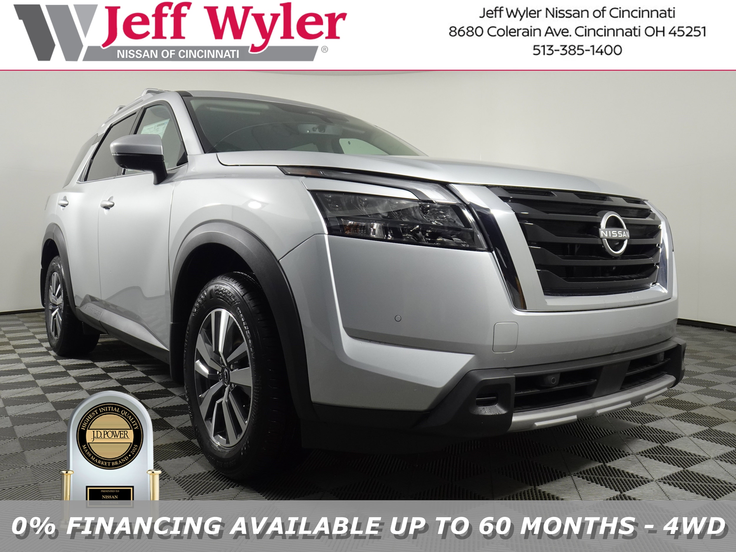 2025 Nissan Pathfinder SL's photo