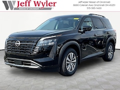 2026 Nissan Pathfinder SL SUV