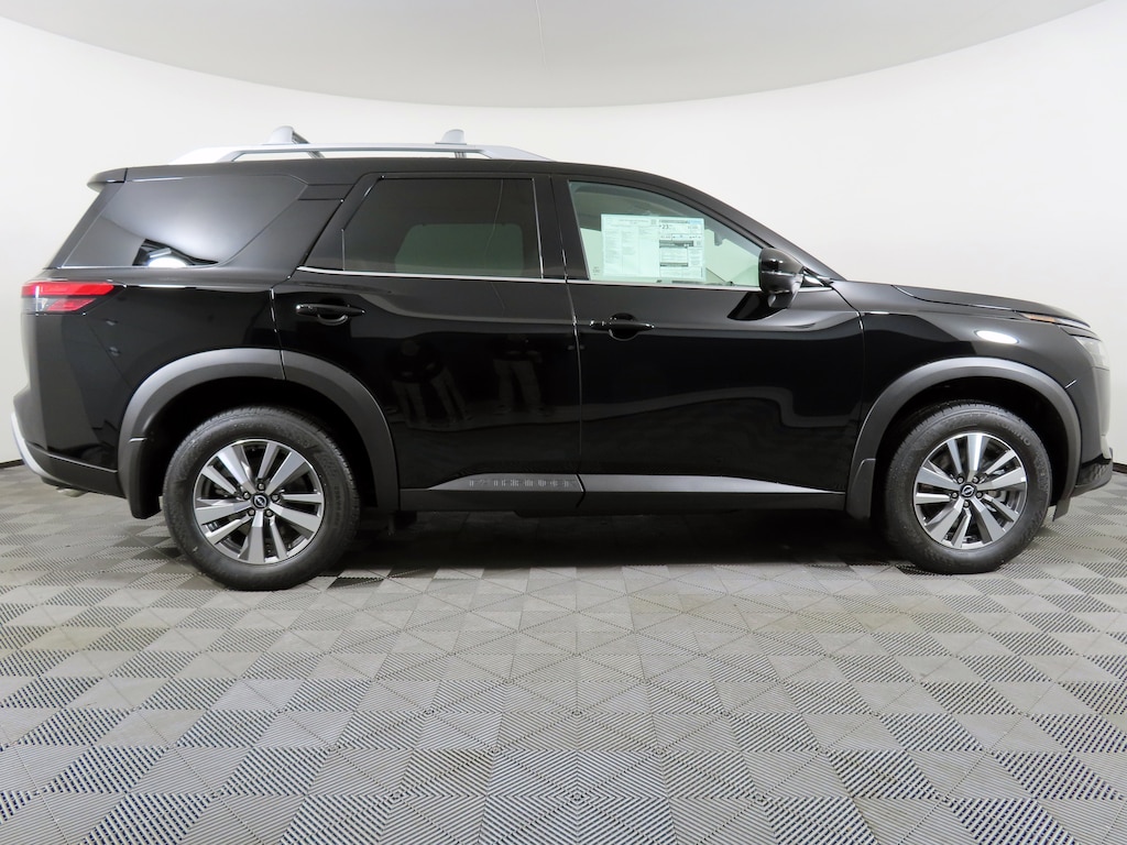 New 2025 Nissan Pathfinder SL SUV