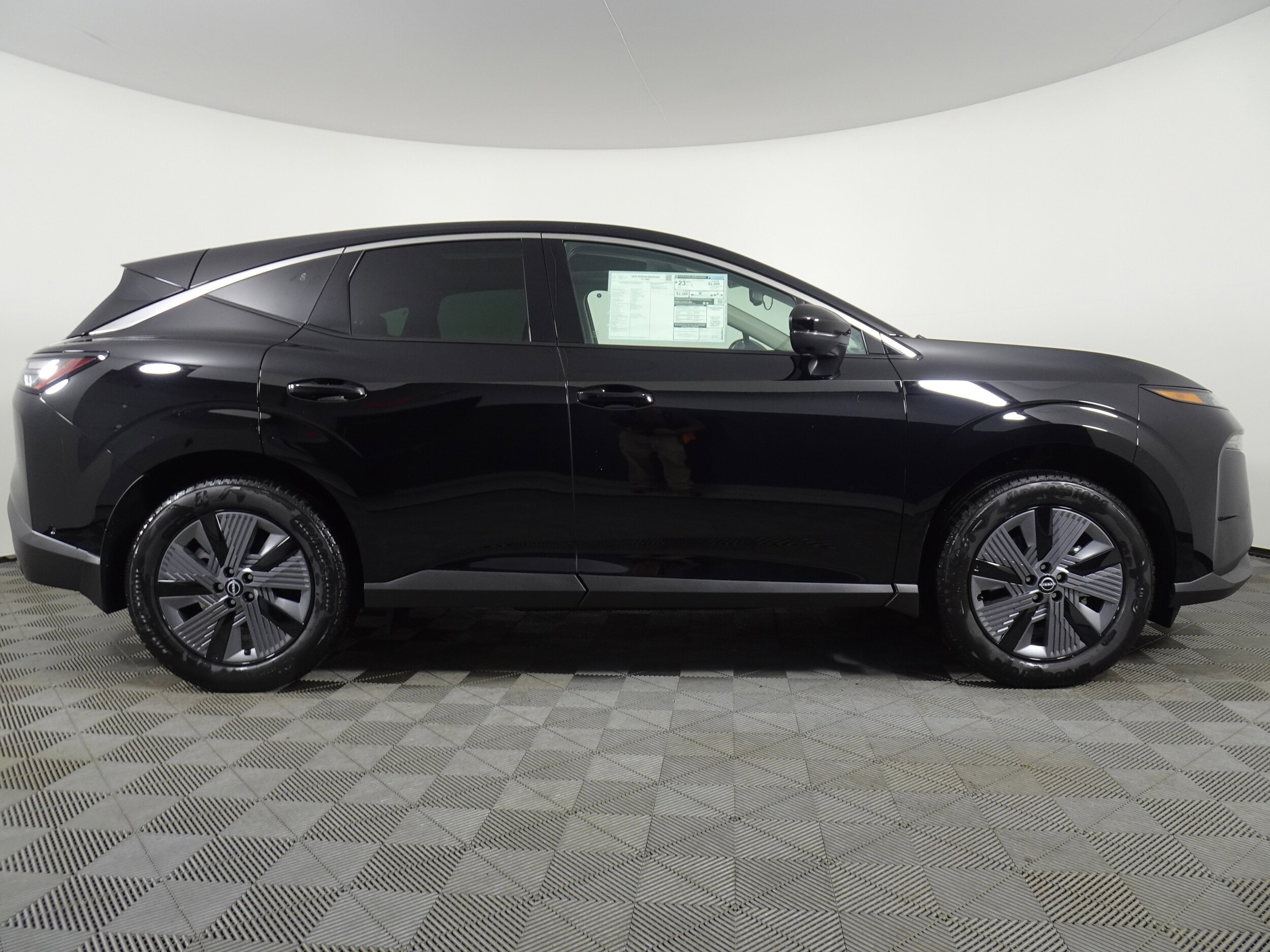 2025 Nissan Murano SL photo 2