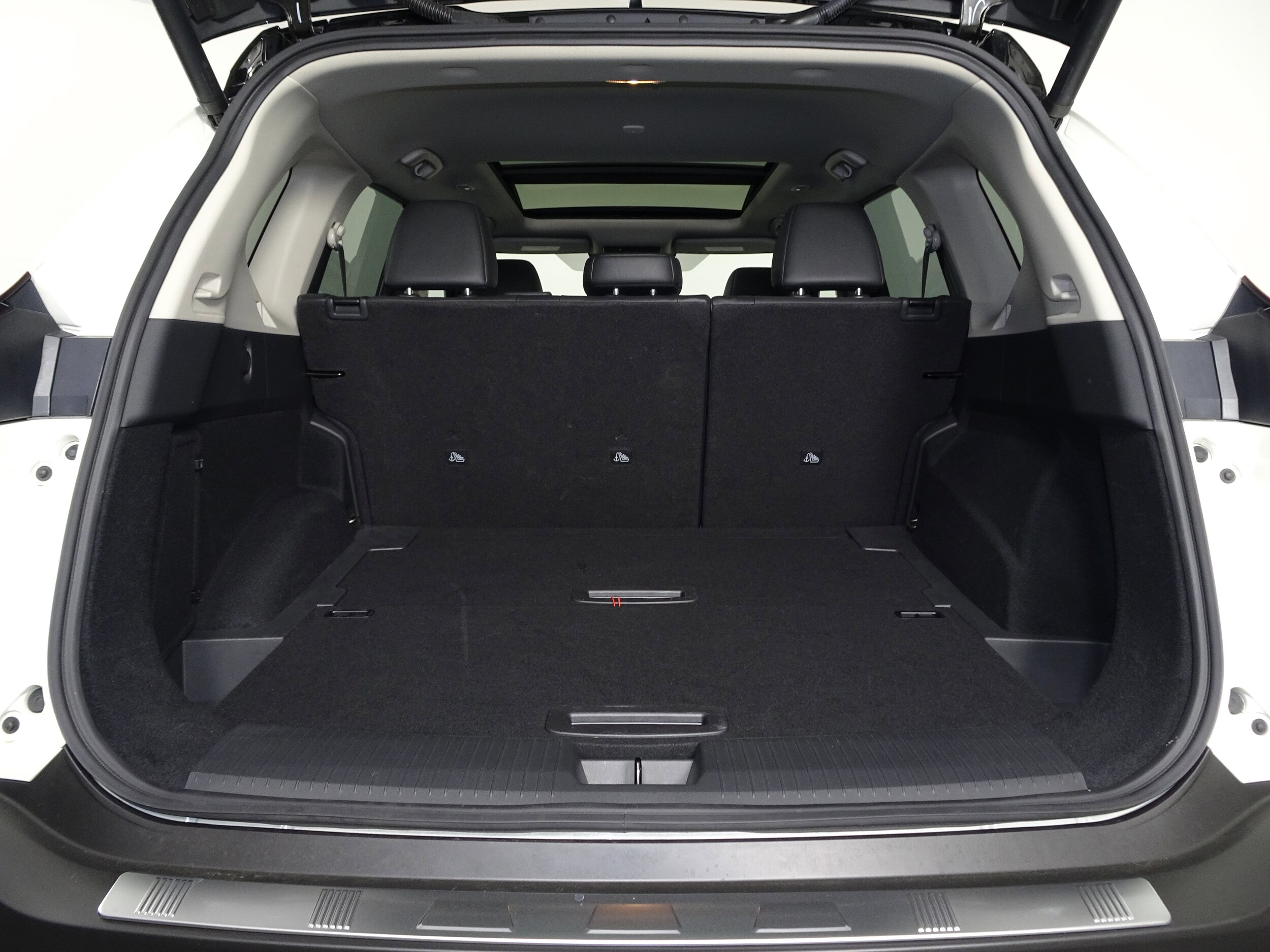 2023 Nissan Rogue SL photo 2