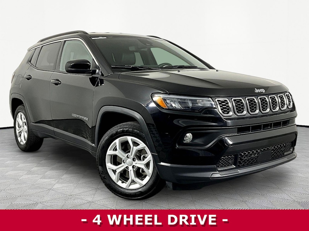 Used 2024 Jeep Compass Latitude SUV