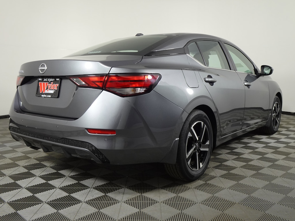 New 2025 Nissan Sentra SV Sedan