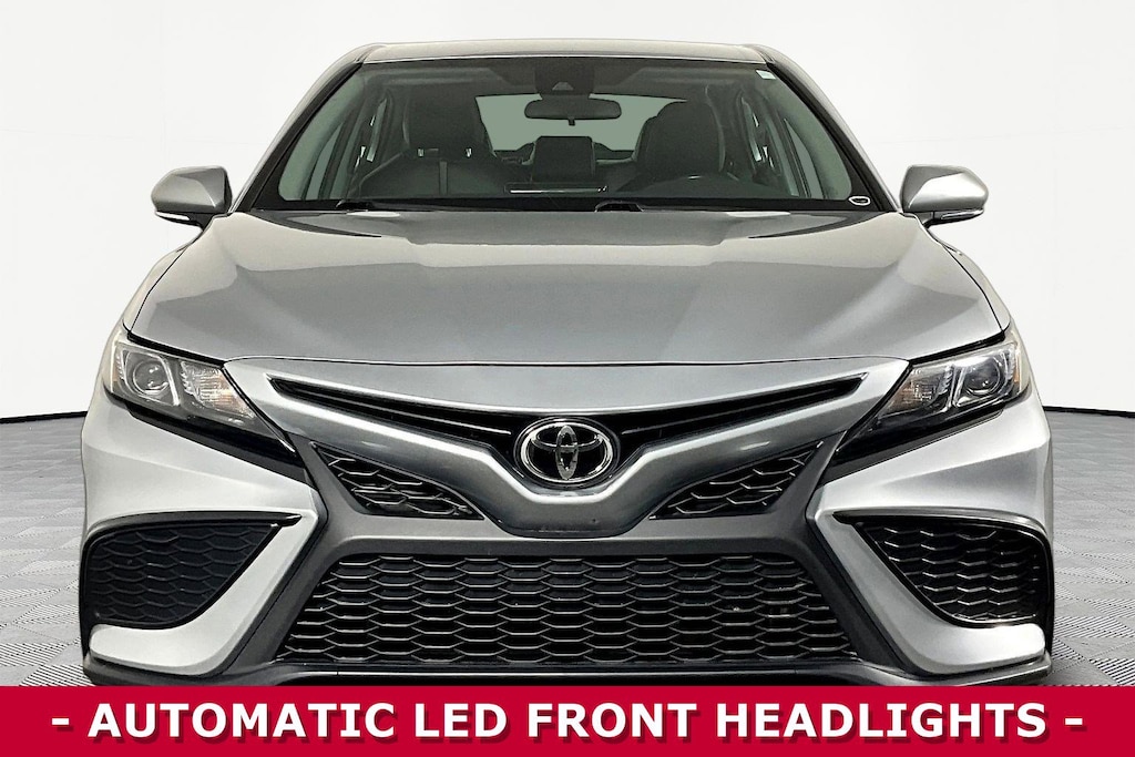 Used 2023 Toyota Camry SE Sedan