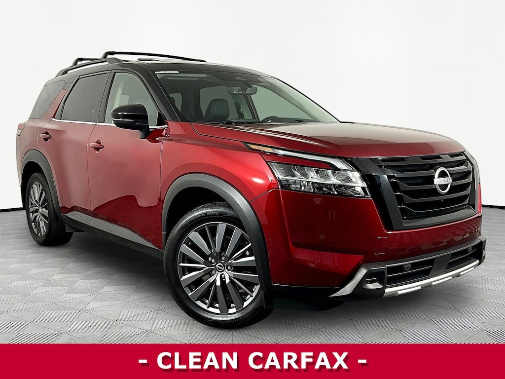 Used 2024 Nissan Pathfinder SL SUV