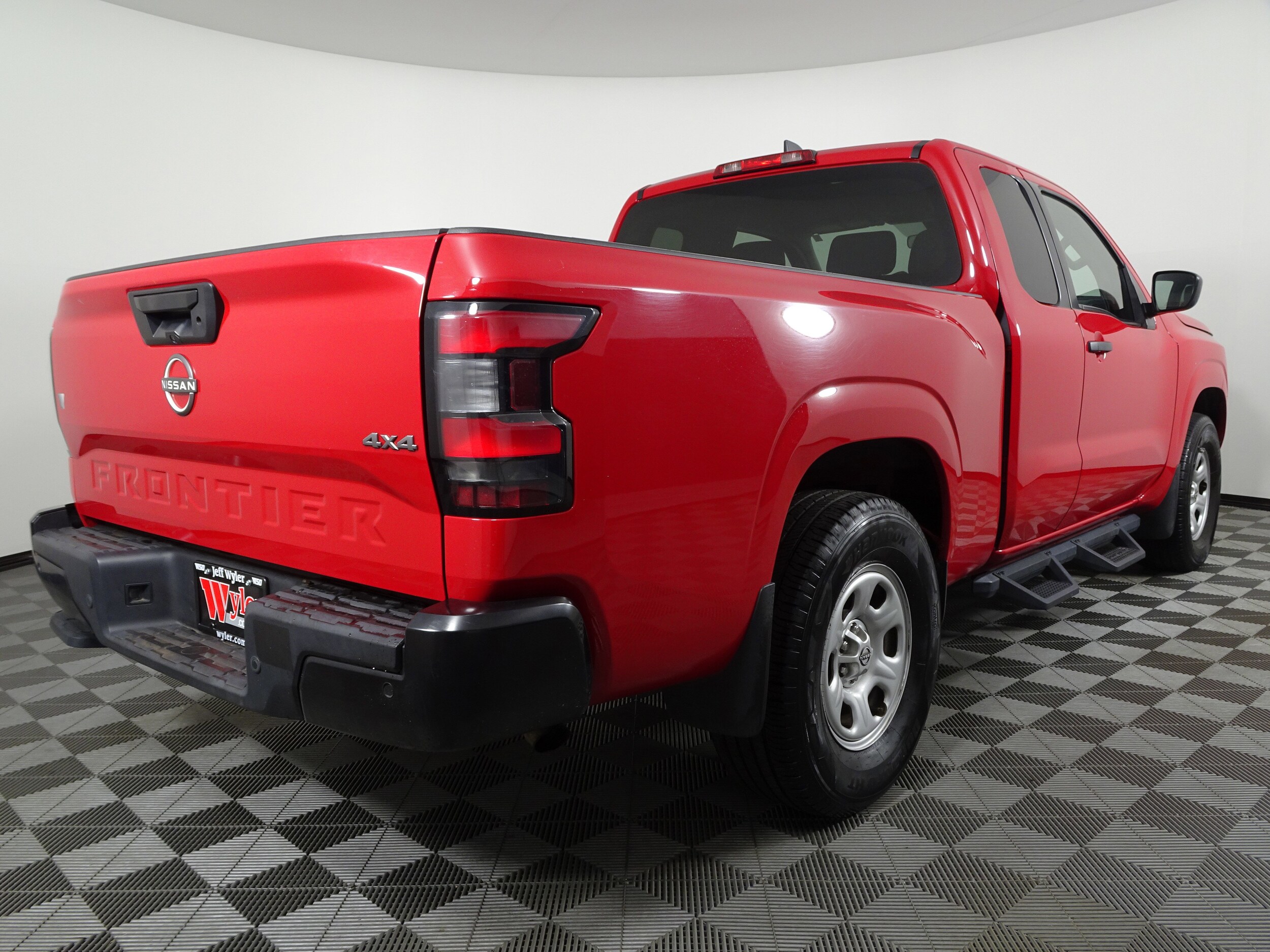 2022 Nissan Frontier S photo 3