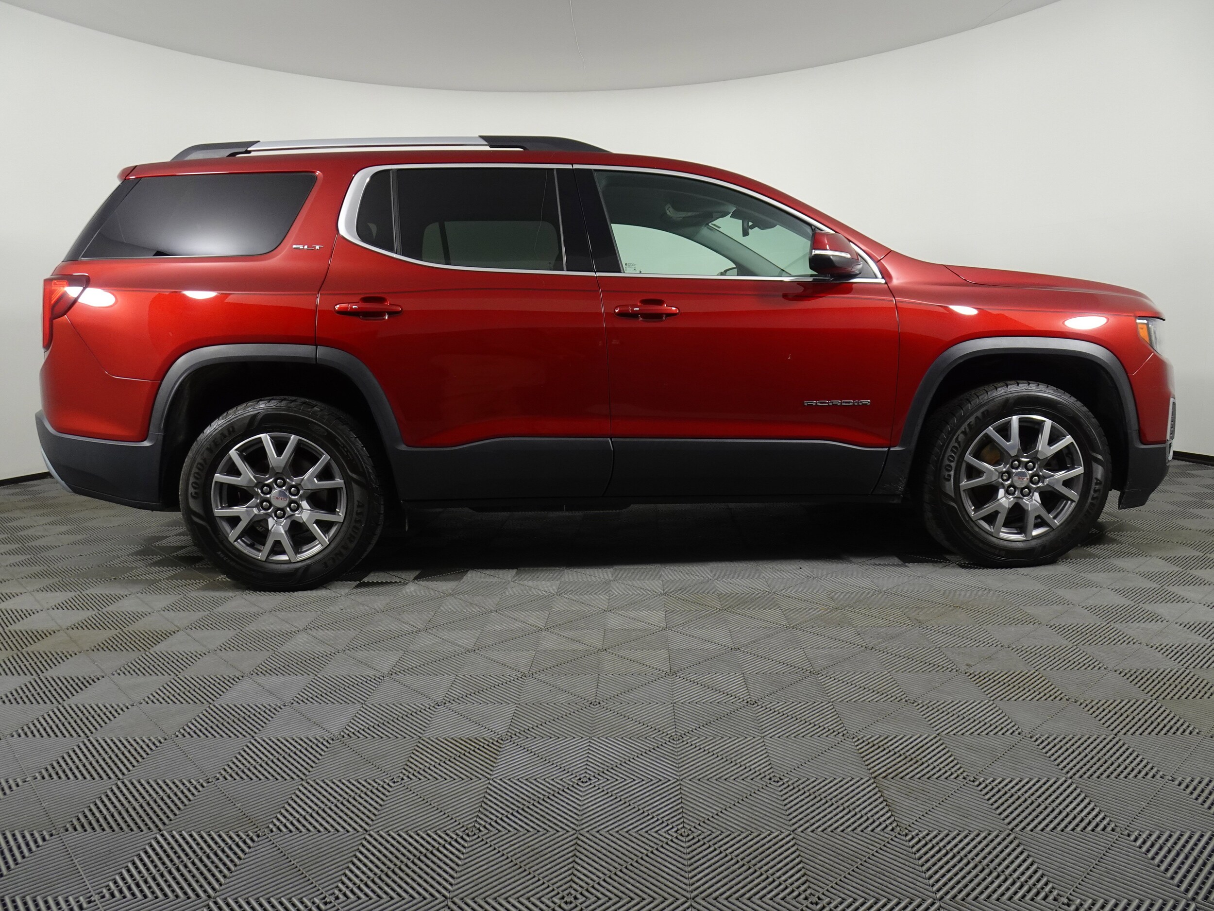 2021 Gmc Acadia SLT photo 2