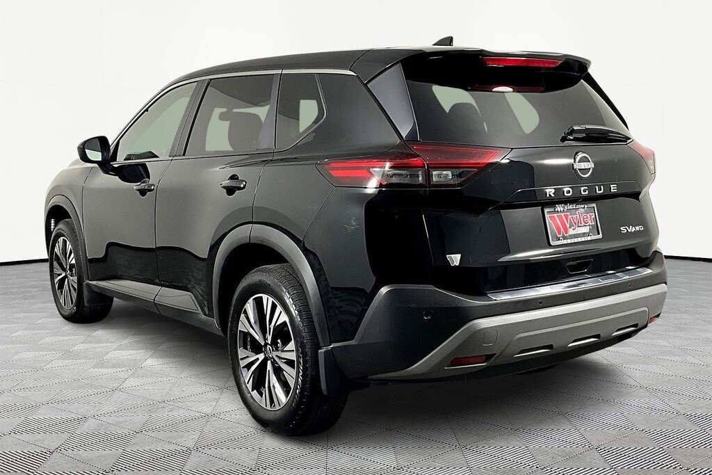 Used 2023 Nissan Rogue SV SUV