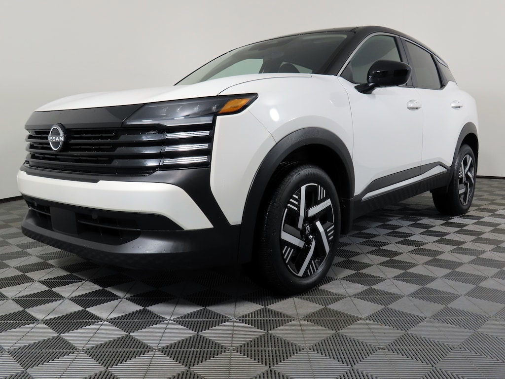 Used 2025 Nissan Kicks SV SUV