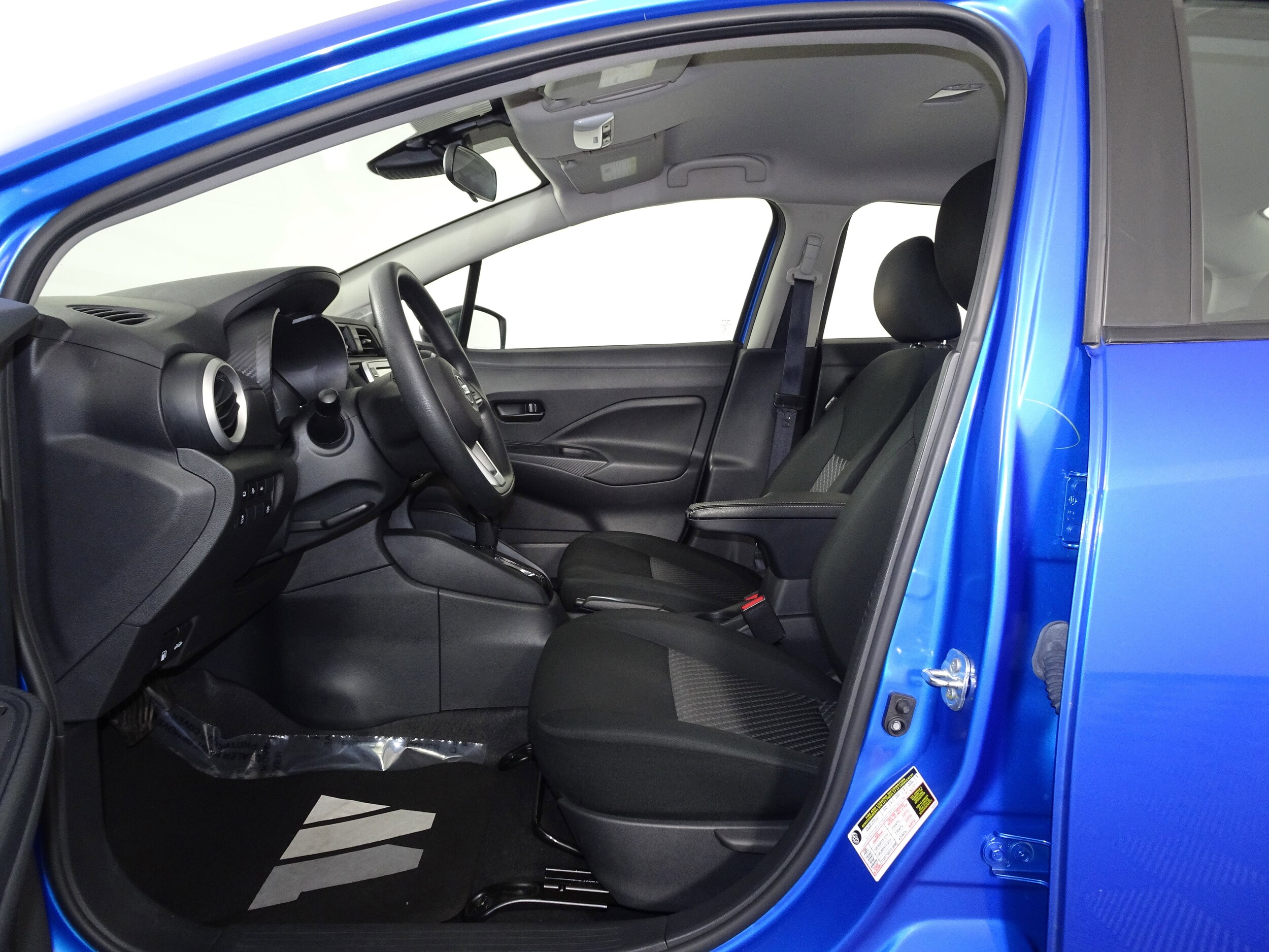 2021 Nissan Versa 1.6 S photo 4