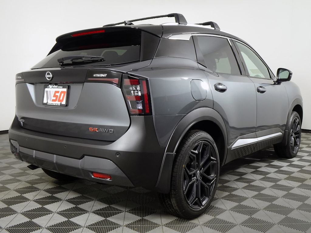 New 2026 Nissan Kicks SR SUV