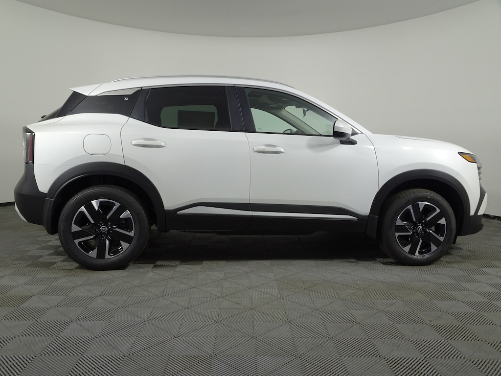 New 2025 Nissan Kicks SV SUV