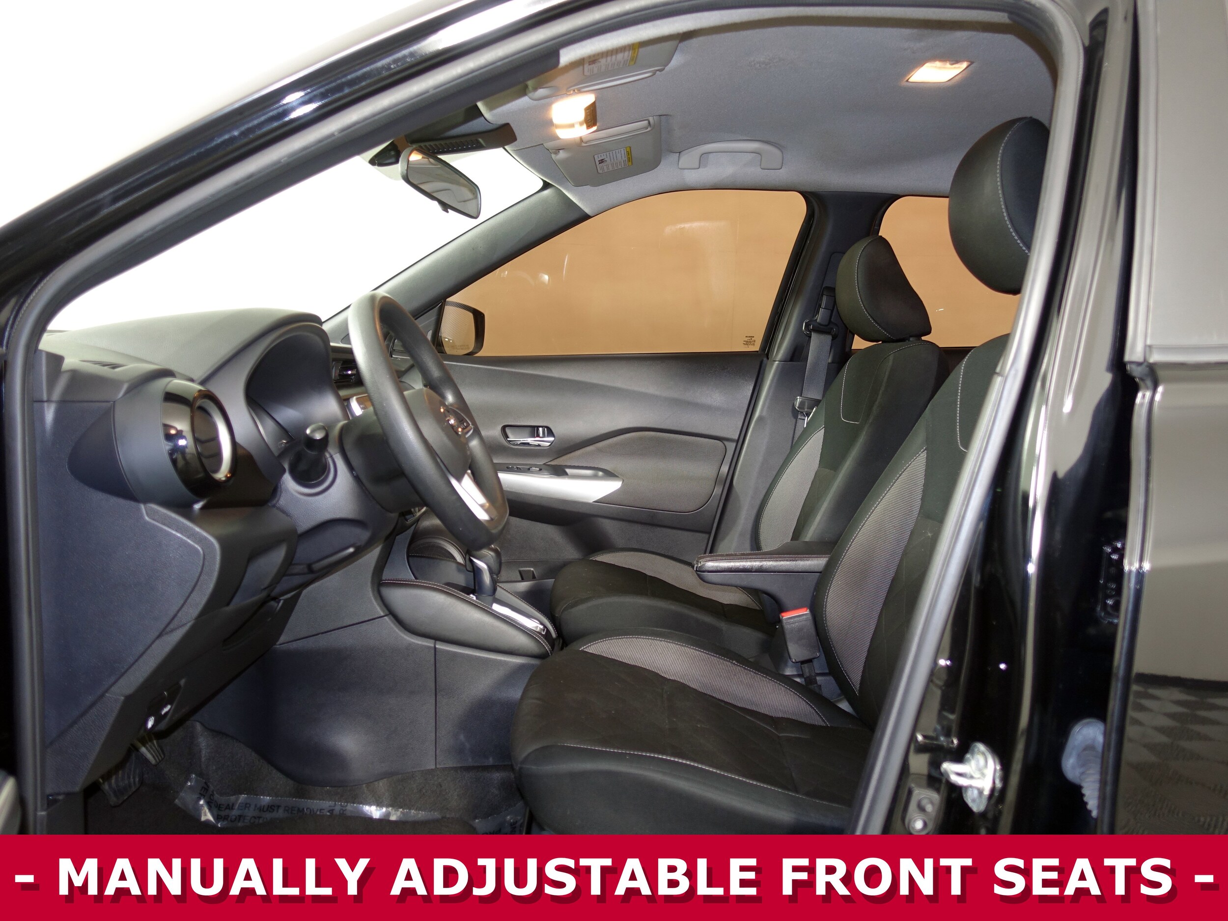 2020 Nissan Kicks SV photo 4