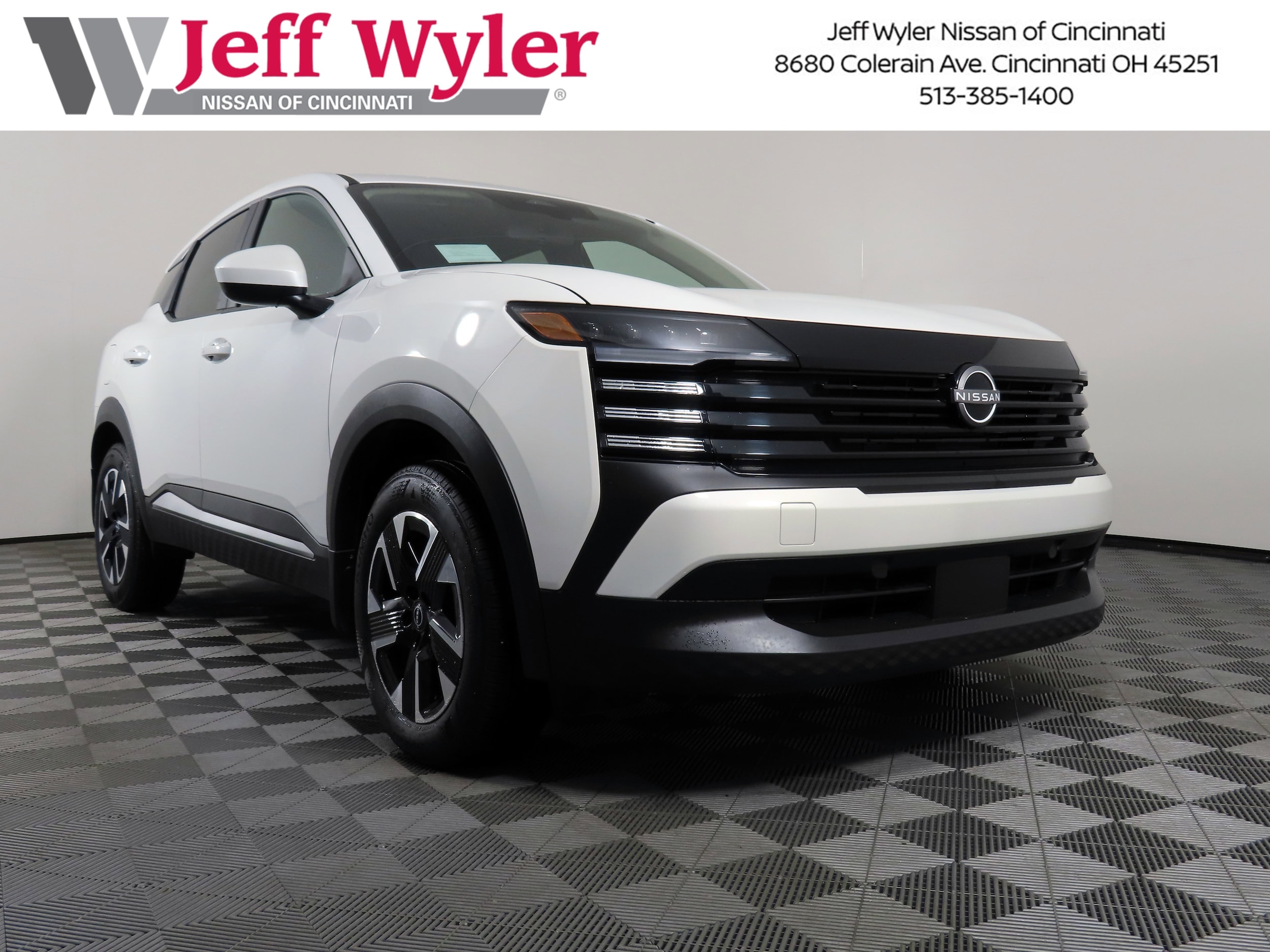 2025 Nissan Kicks SV AWD's photo