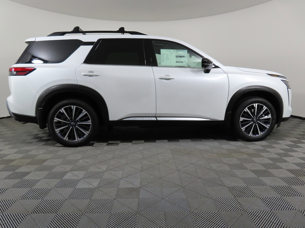 New 2026 Nissan Pathfinder Platinum SUV