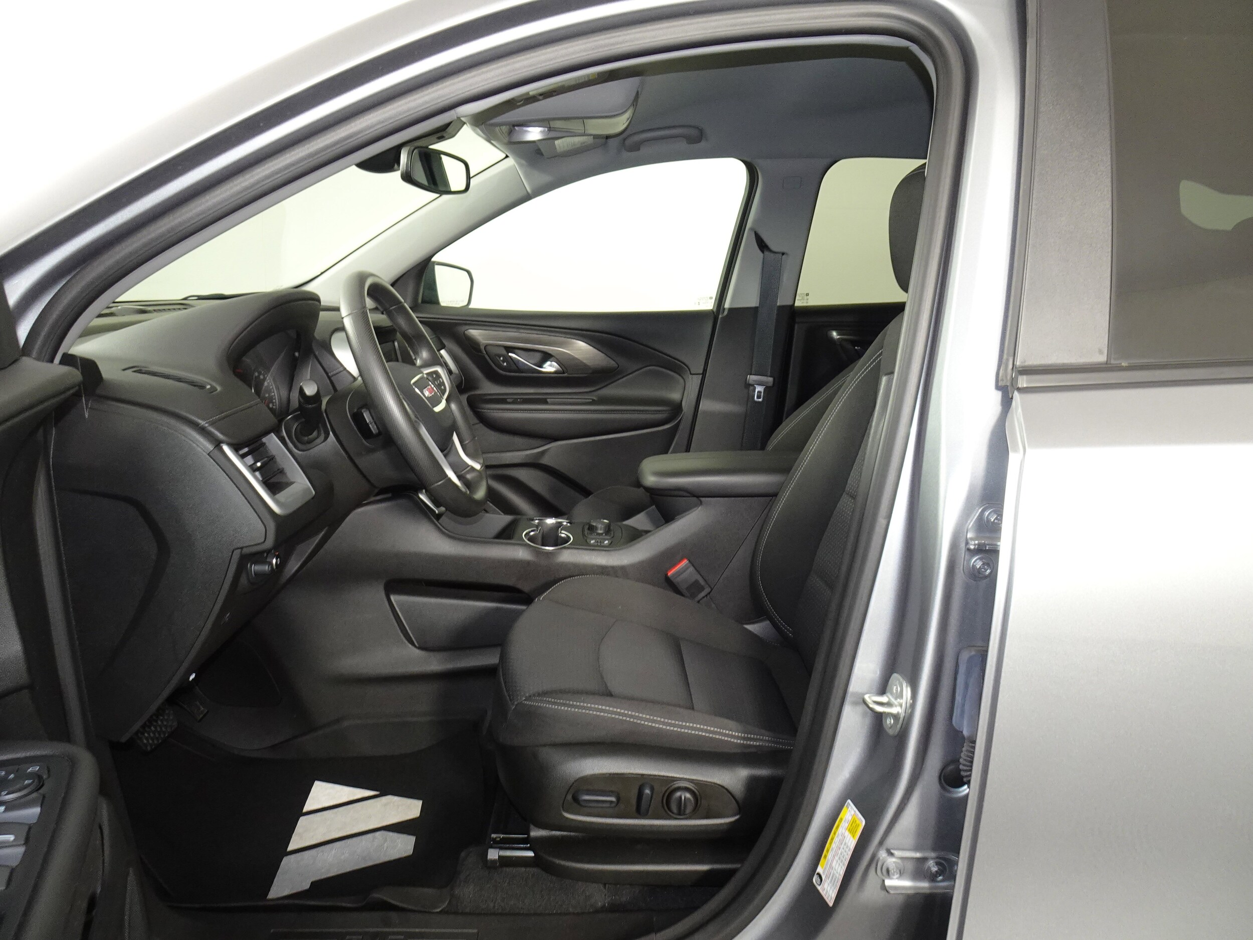 2023 Gmc Terrain SLE photo 4