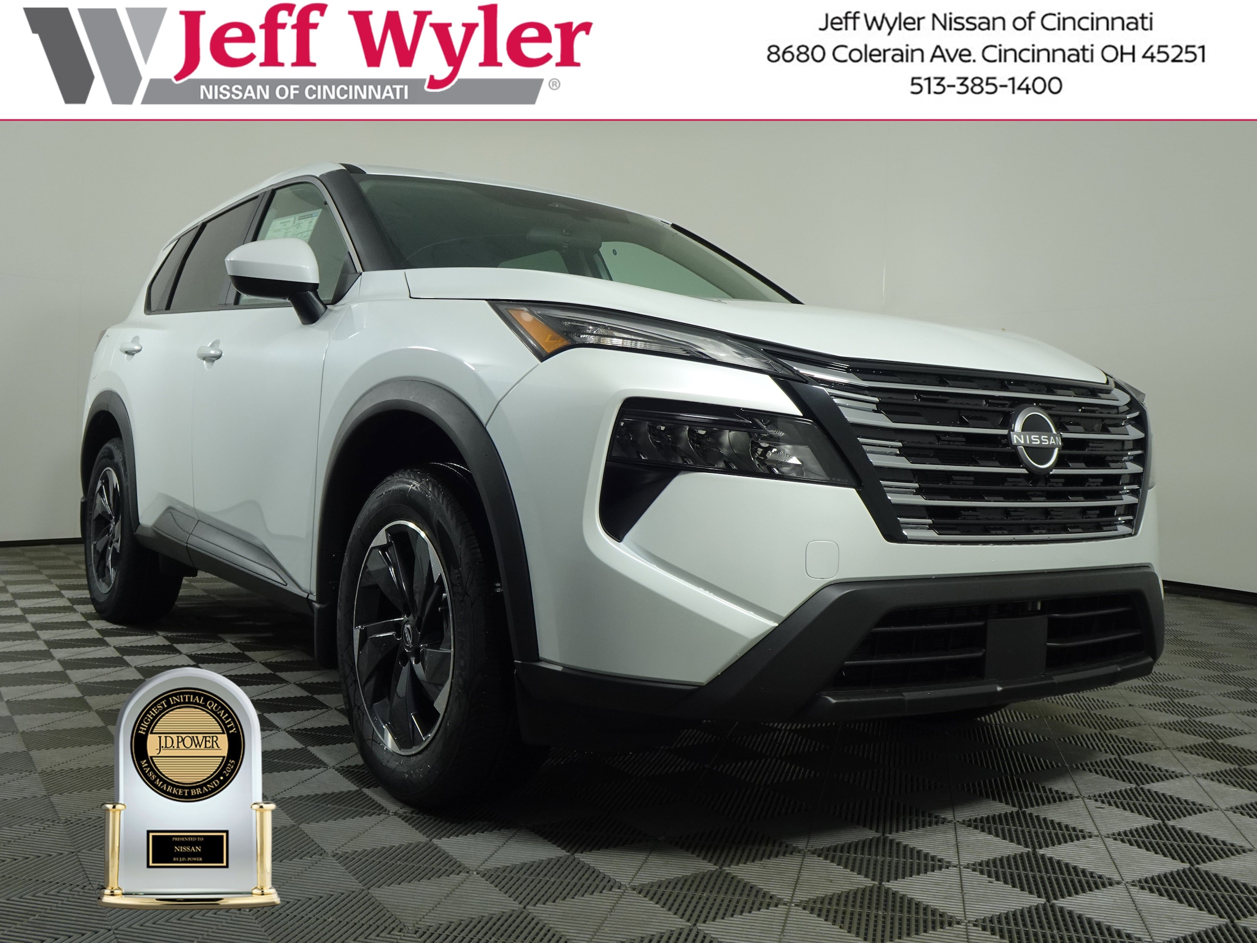 2026 Nissan Rogue SV's photo