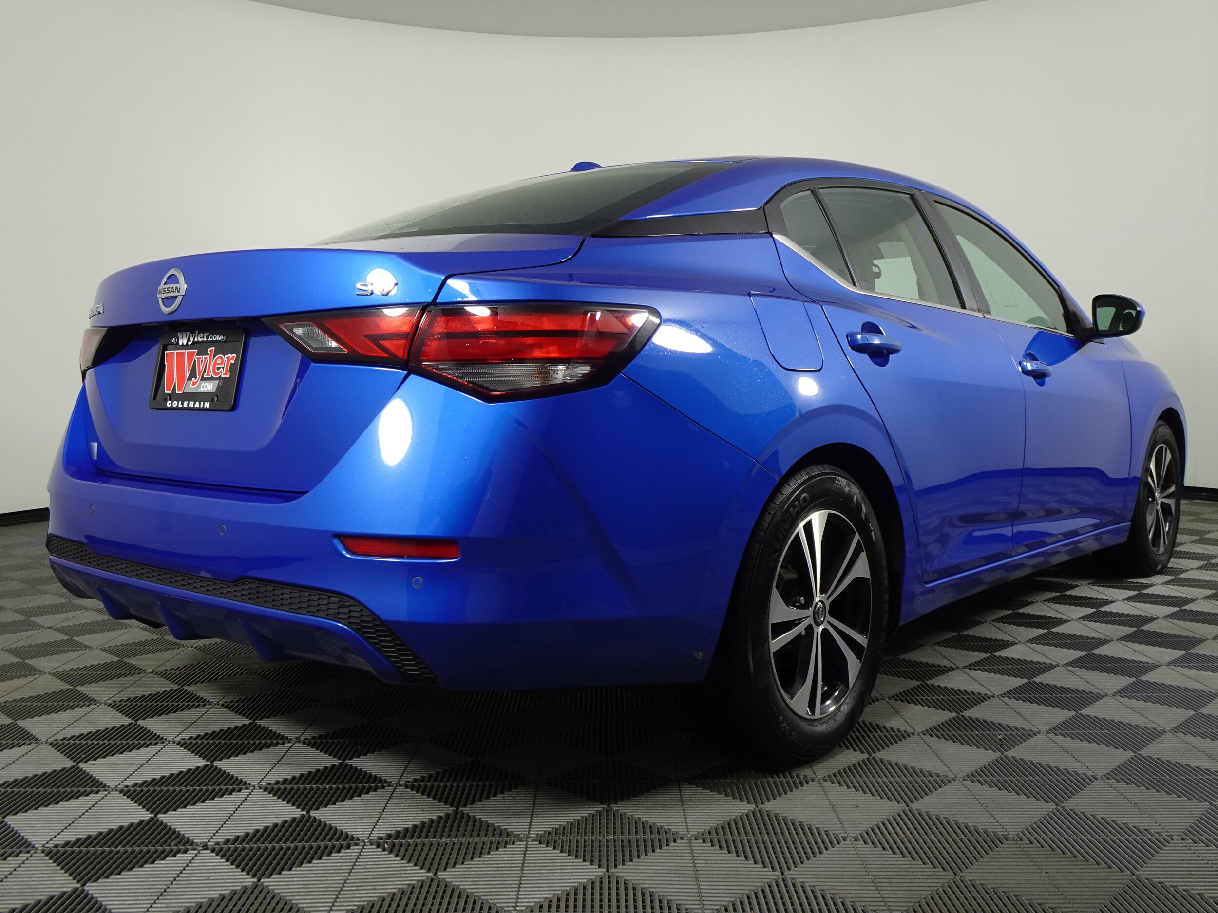 2023 Nissan Sentra SV photo 2