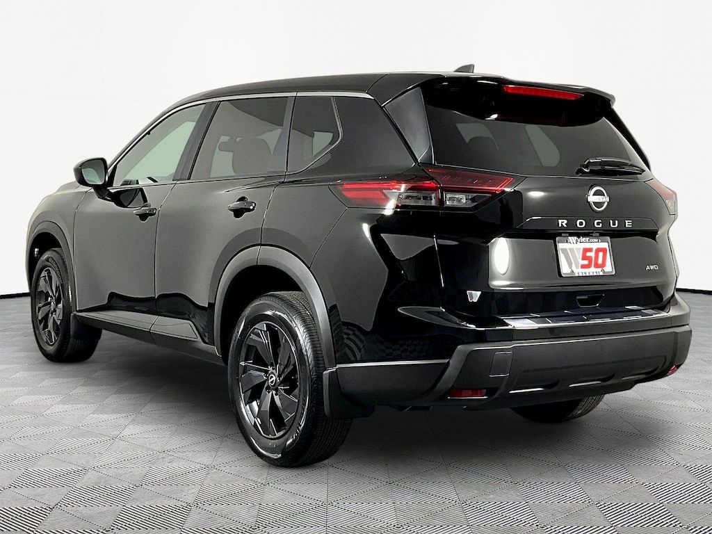 New 2026 Nissan Rogue SV SUV