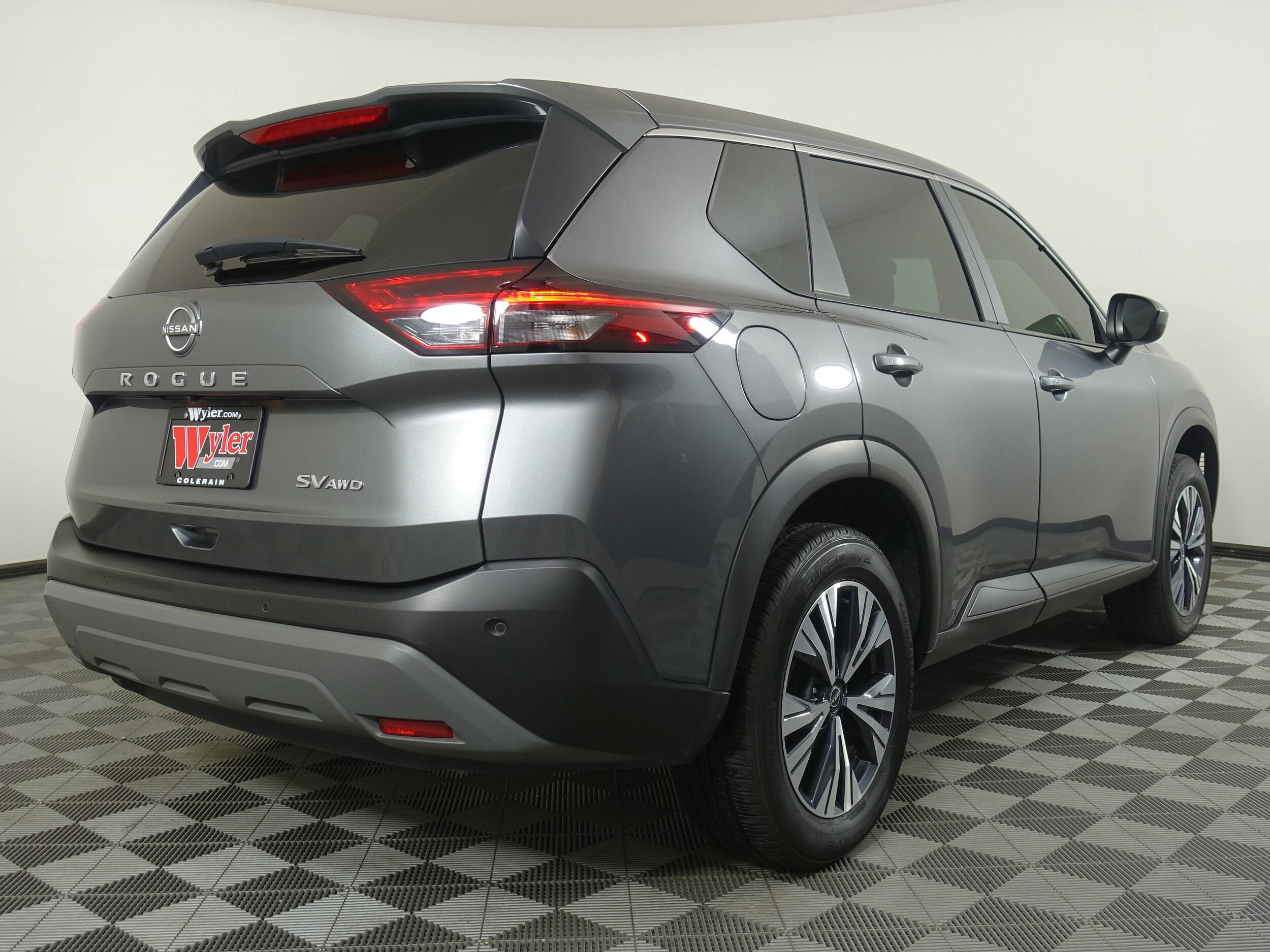 2023 Nissan Rogue SV photo 2