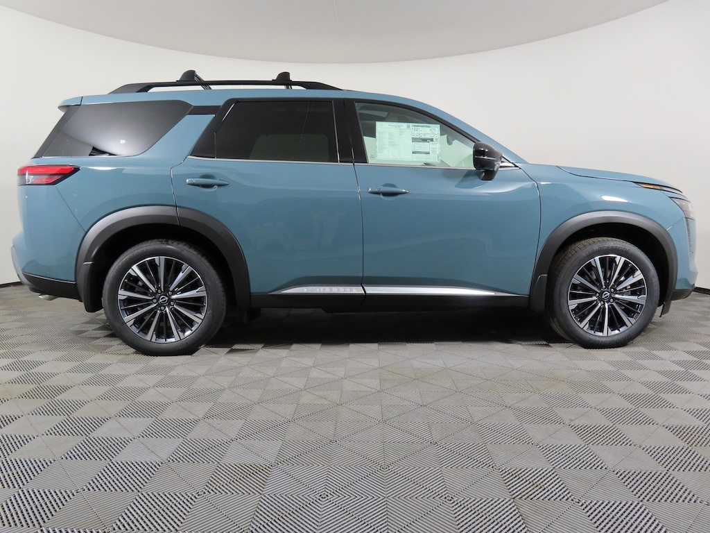 New 2026 Nissan Pathfinder Platinum SUV