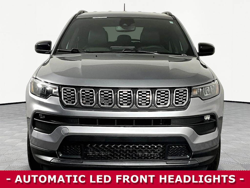 Used 2024 Jeep Compass Latitude SUV
