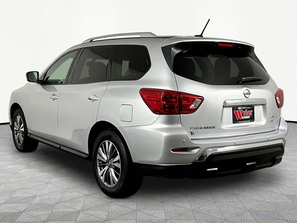 Used 2018 Nissan Pathfinder SV SUV