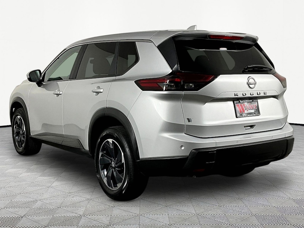 Used 2025 Nissan Rogue SV SUV