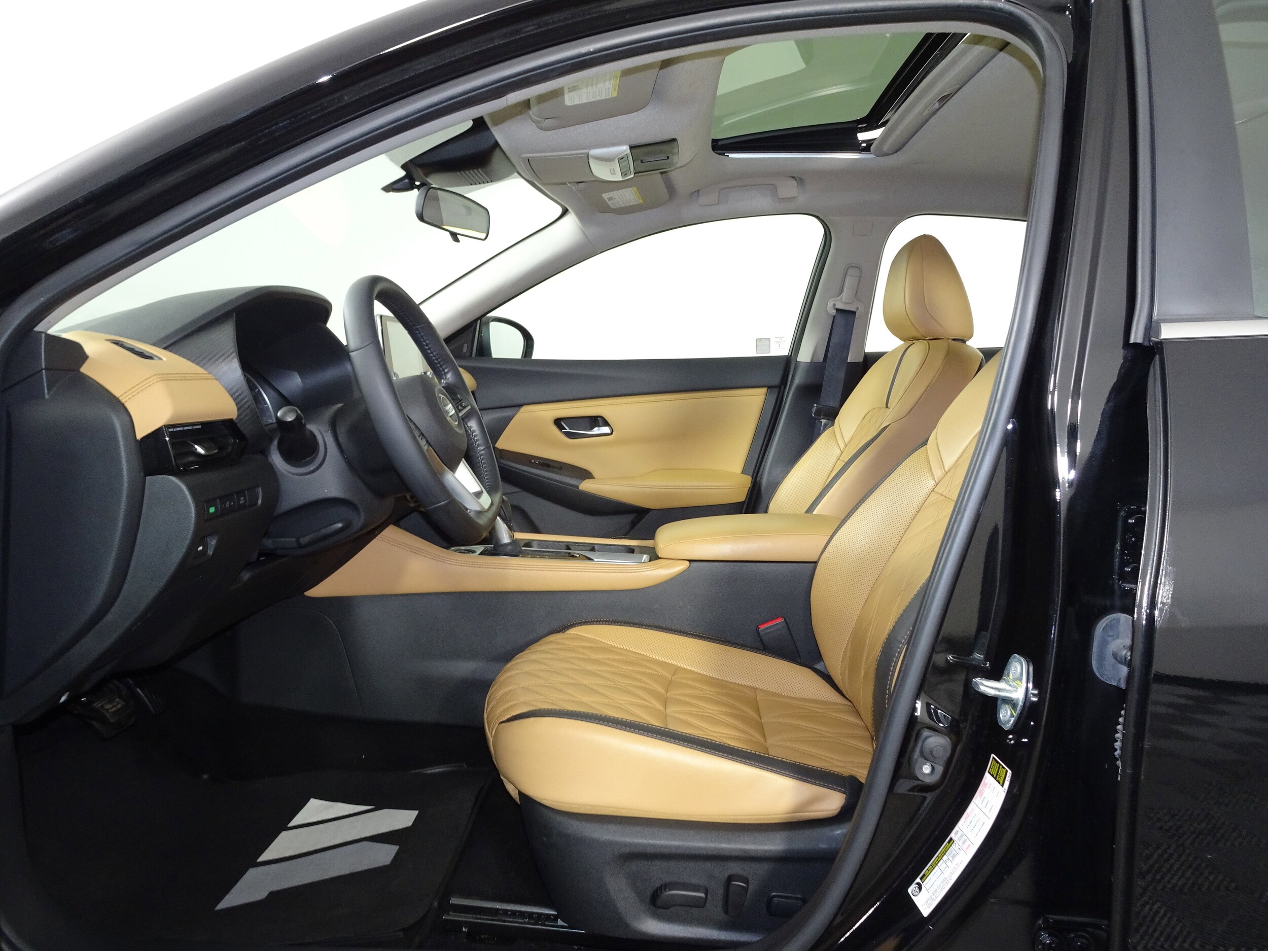 2023 Nissan Sentra SV Premium photo 4