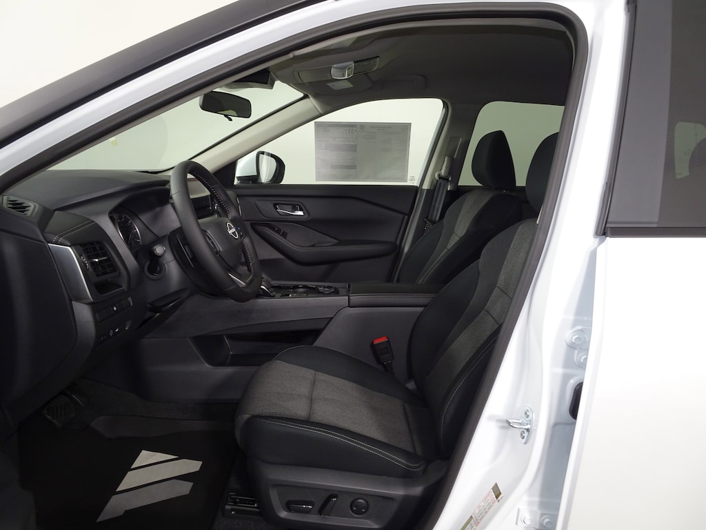 New 2026 Nissan Rogue SV SUV