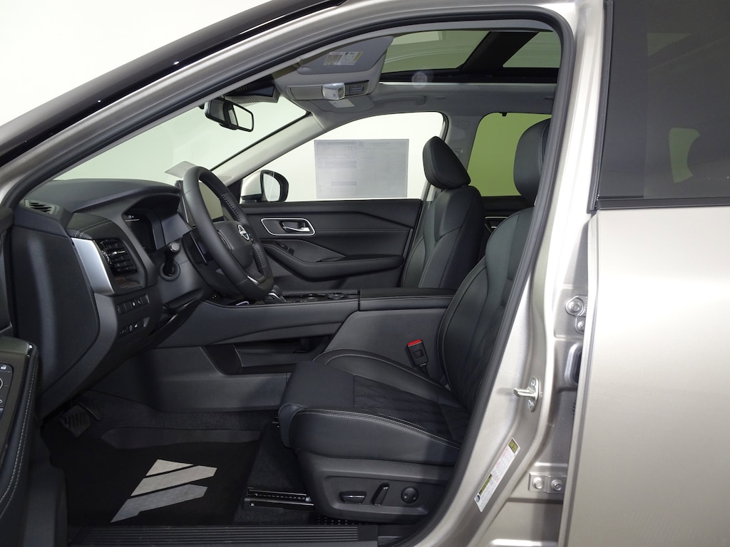 New 2026 Nissan Rogue Platinum SUV