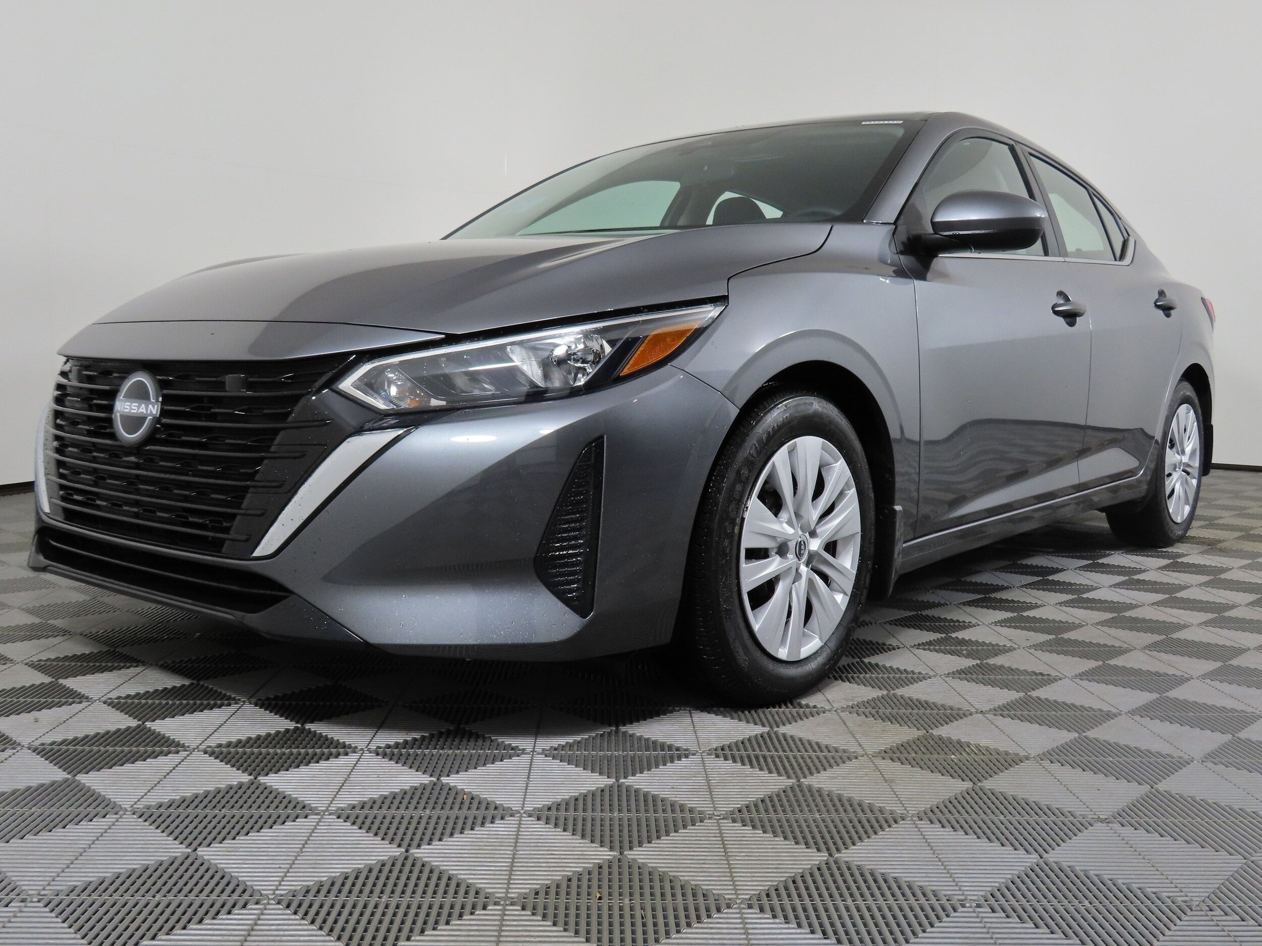 2025 Nissan Sentra S photo 2