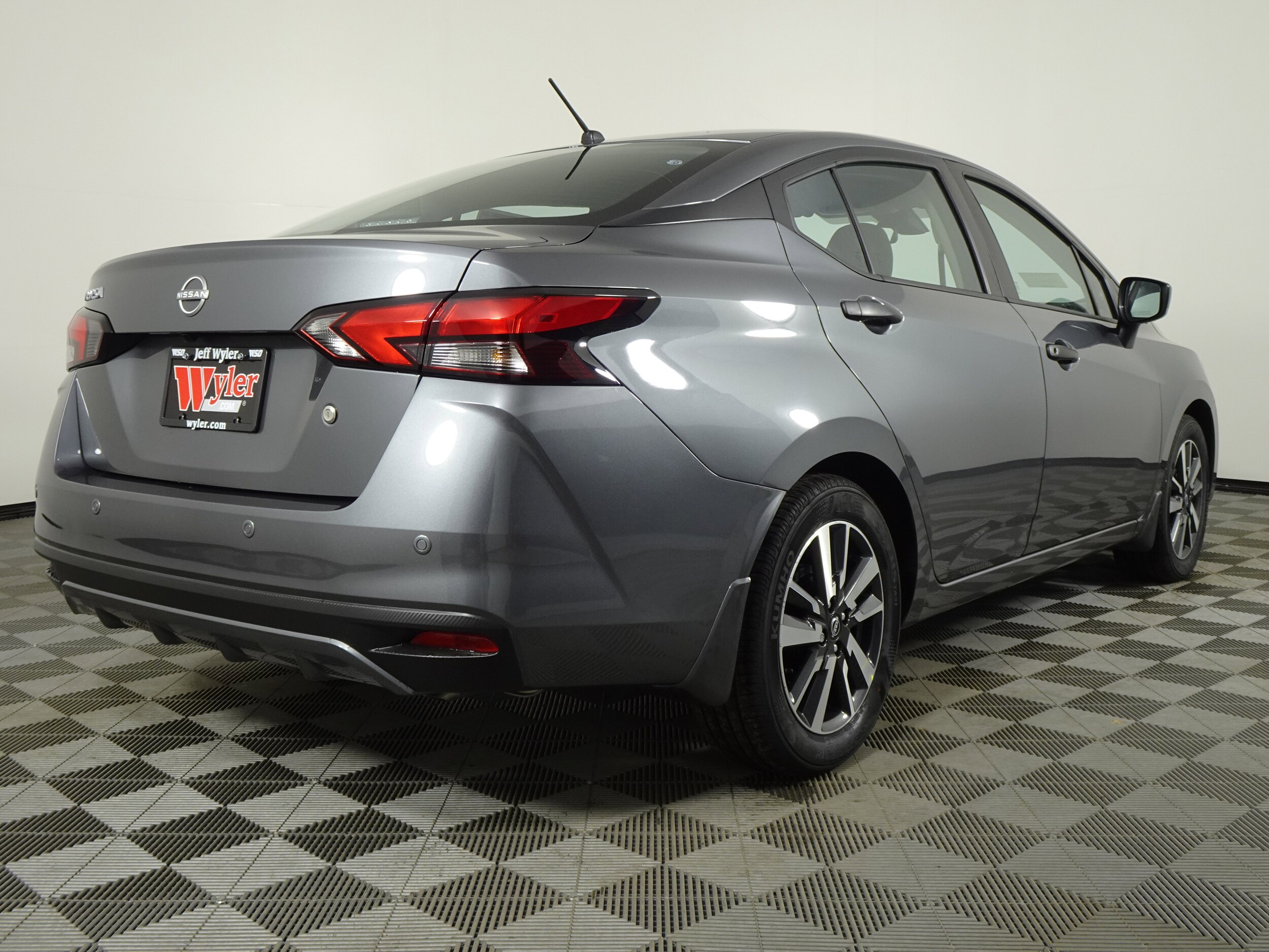 2025 Nissan Versa S photo 3