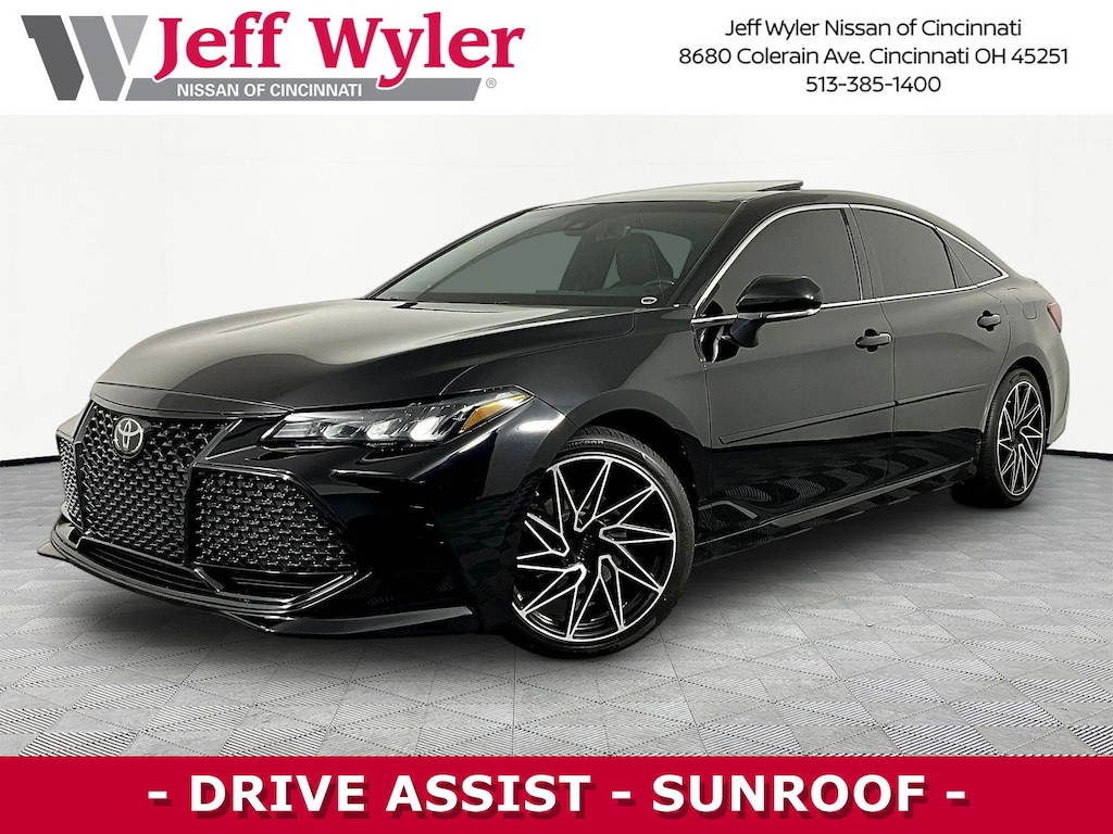 Used 2019 Toyota Avalon XSE Sedan